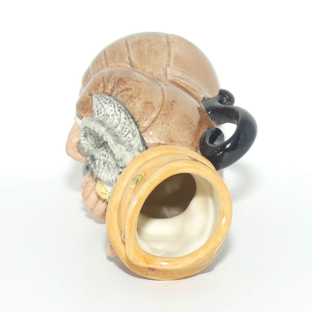 D6742 Royal Doulton Doultonville Fred Fly