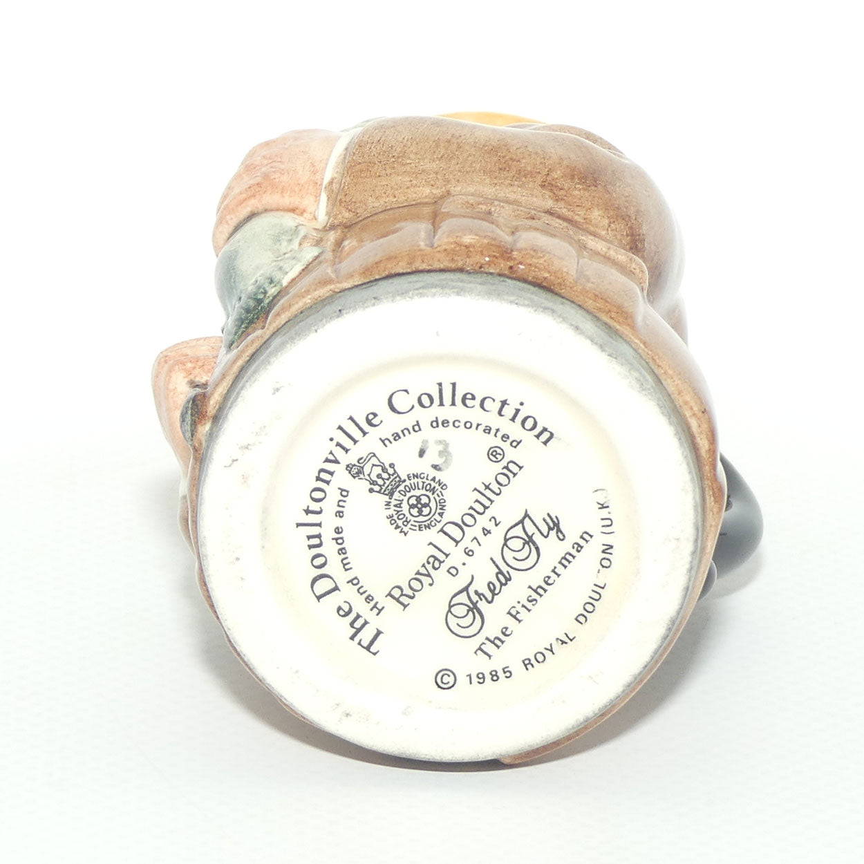 D6742 Royal Doulton Doultonville Fred Fly
