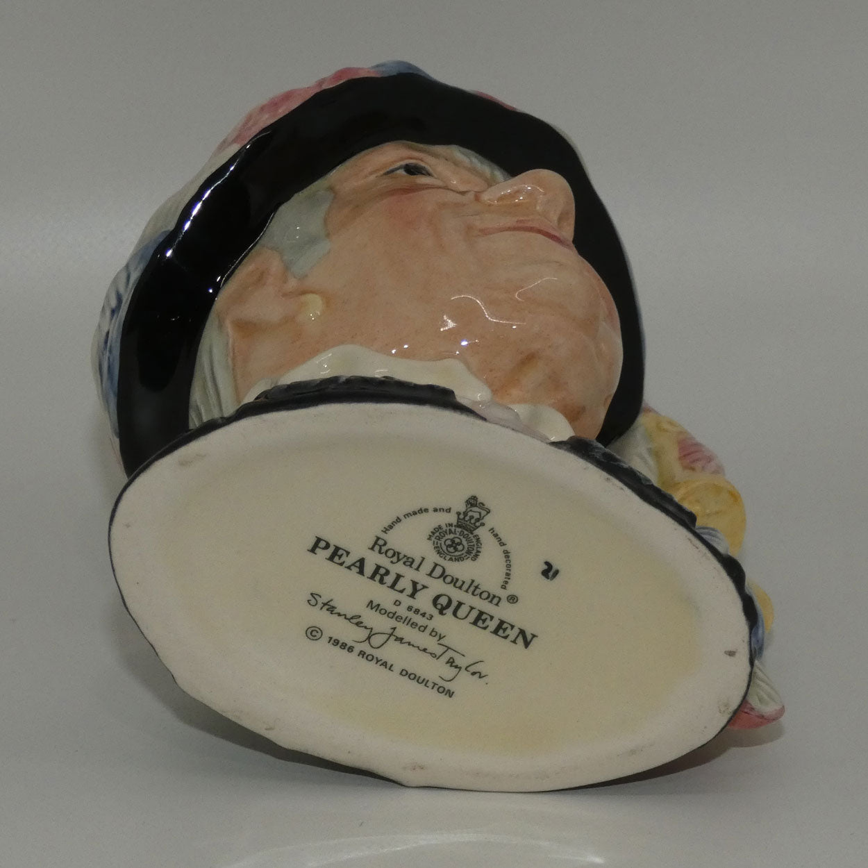 d6843-royal-doulton-small-character-jug-pearly-queen