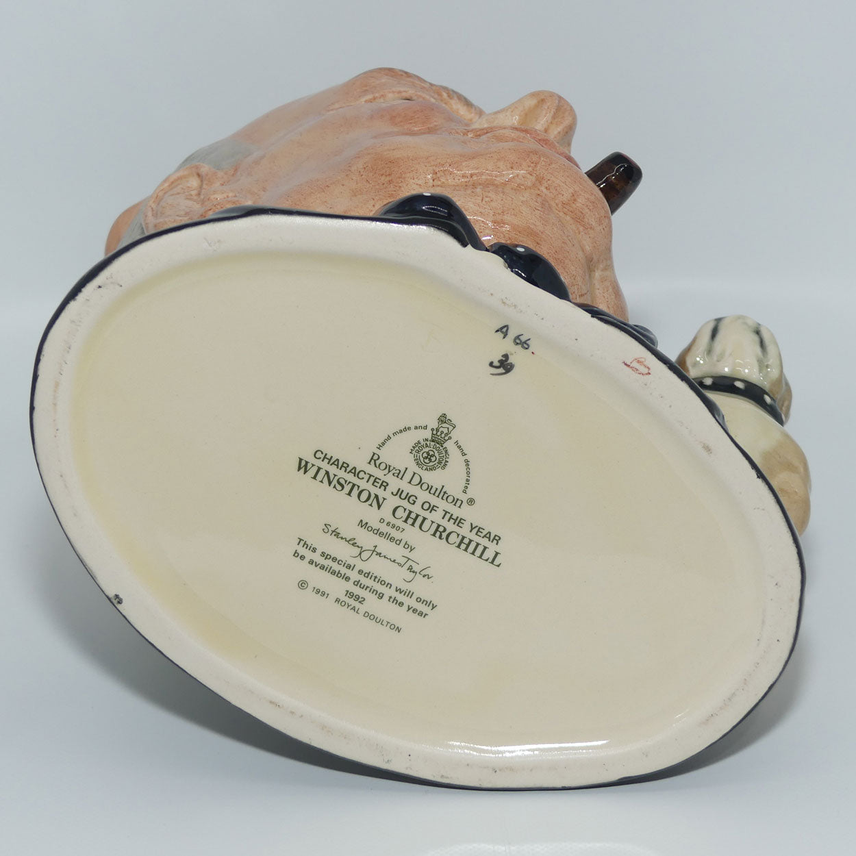 D6907 Royal Doulton large character jug Winston Churchill | CJY 1992 | #2