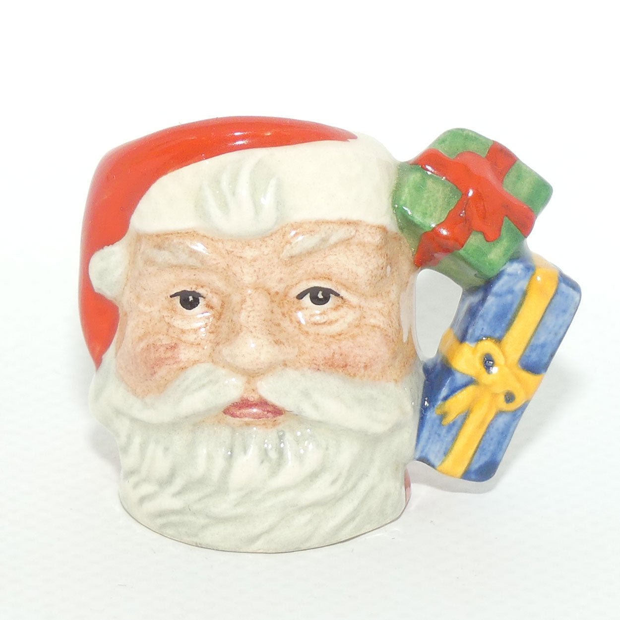 D7020 Royal Doulton tiny character jug Santa | Parcels handle
