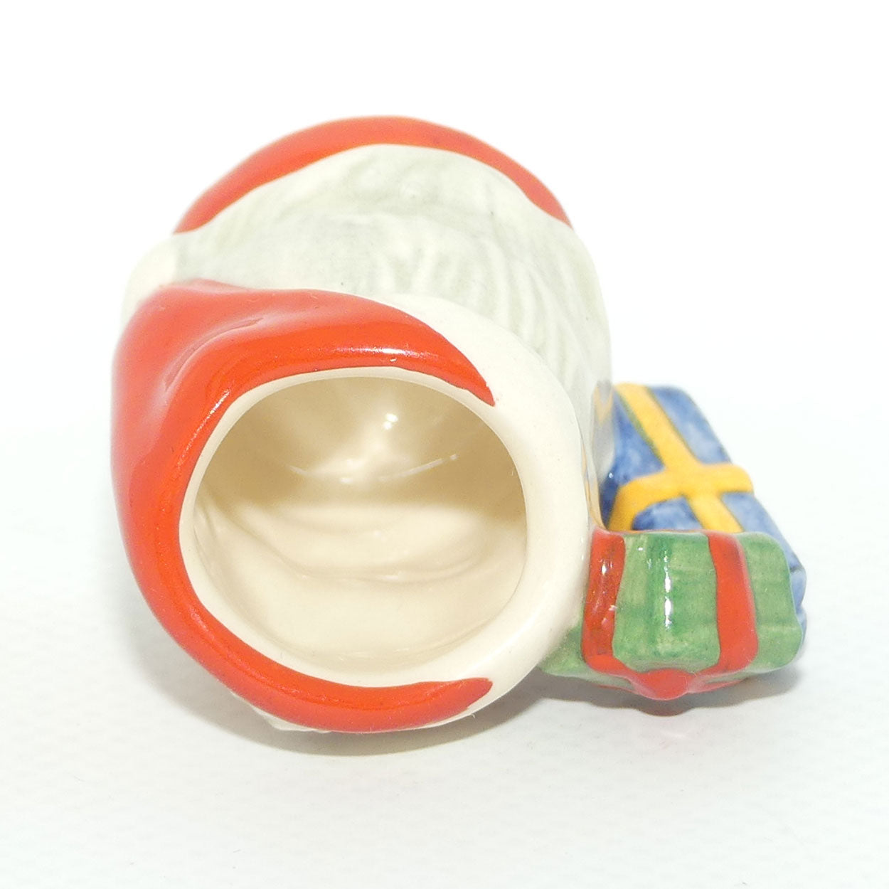 D7020 Royal Doulton tiny character jug Santa | Parcels handle