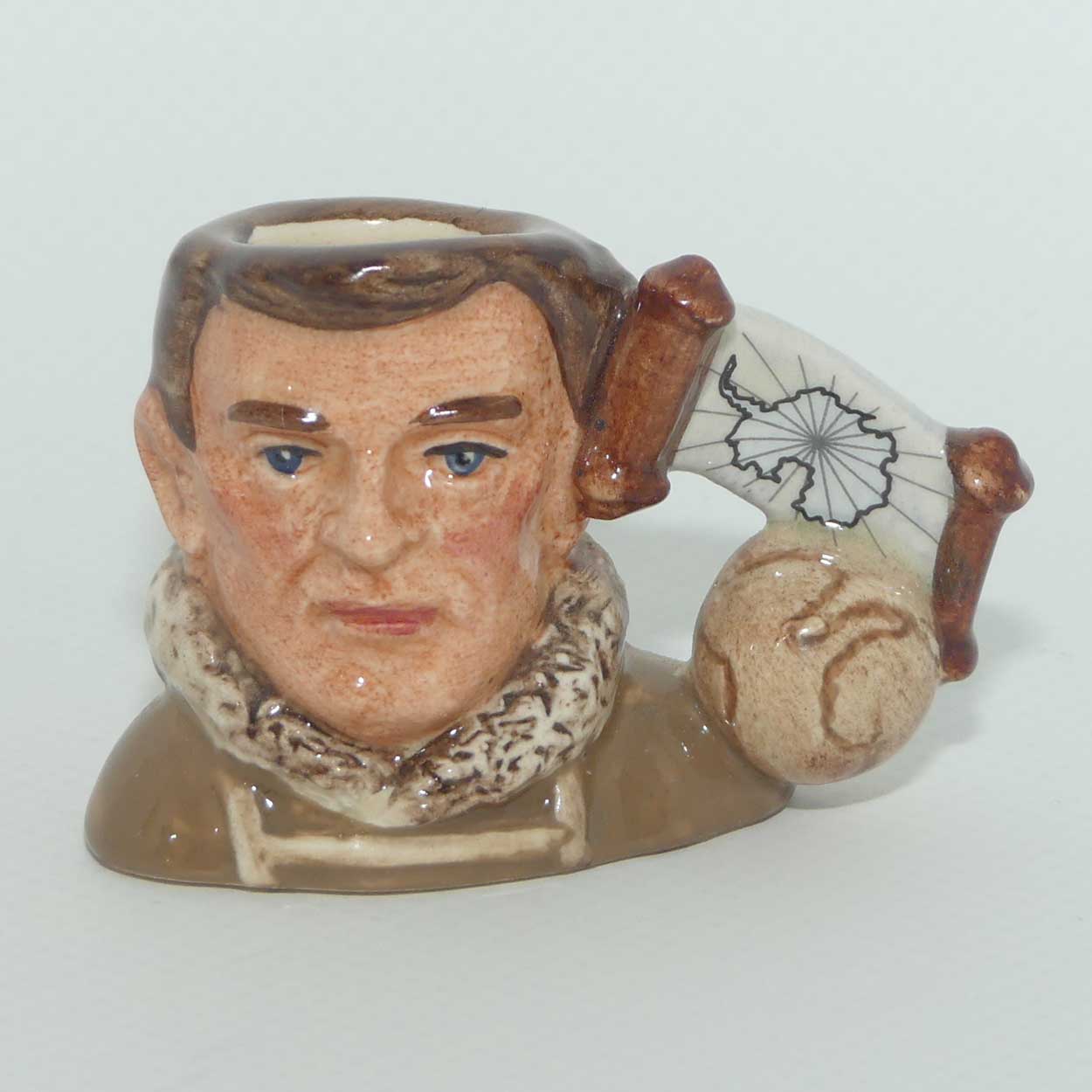 D7082 Royal Doulton tiny character jug Scott | Explorers | LE1099