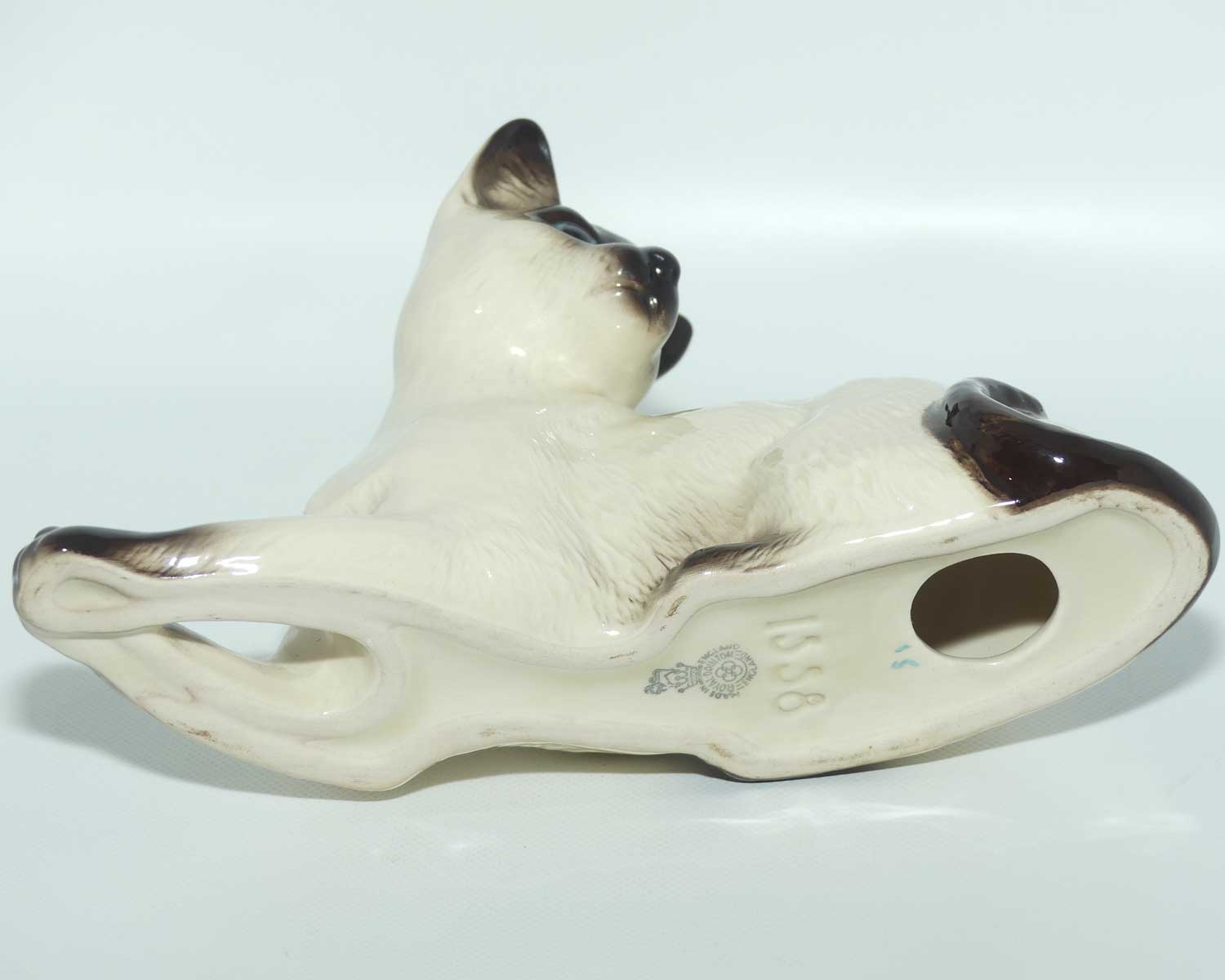 DA124 Royal Doulton Siamese Cat | Lying Looking Back | #2