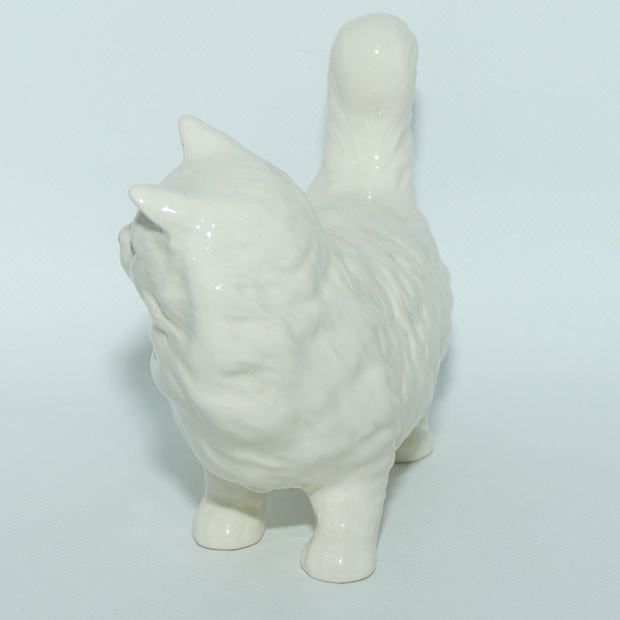 DA132 Royal Doulton Persian Cat | Standing | White