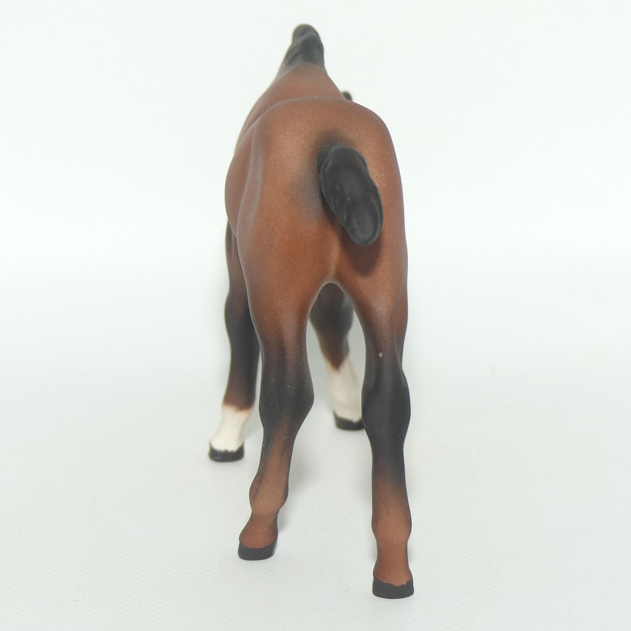 DA077 Royal Doulton Foal | Large, Head Down | Brown | Matt