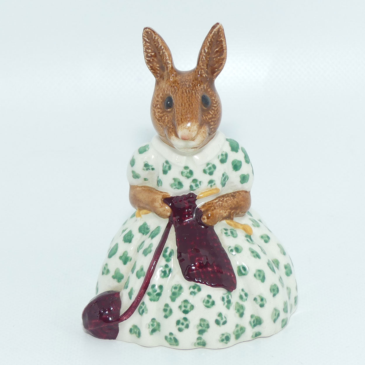 DB010 Royal Doulton Bunnykins Busy Needles | no box