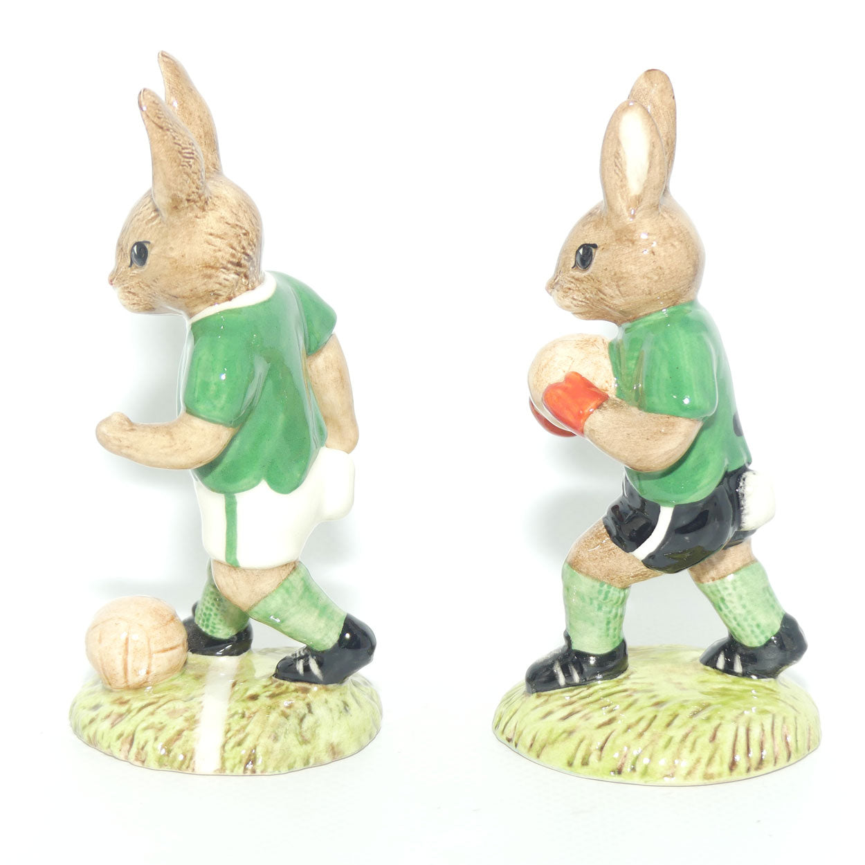 DB116-117 Royal Doulton Bunnykins Goalkeeper & Footballer set (Green)