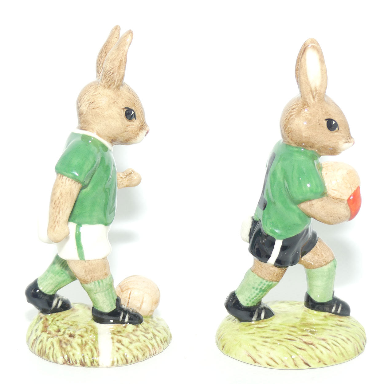 DB116-117 Royal Doulton Bunnykins Goalkeeper & Footballer set (Green)