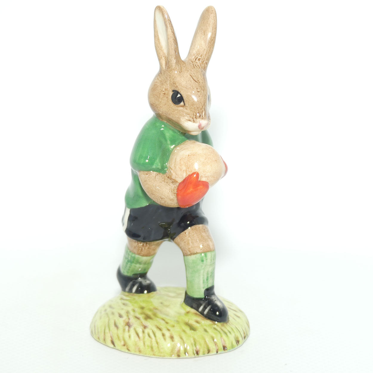 DB116-117 Royal Doulton Bunnykins Goalkeeper & Footballer set (Green)