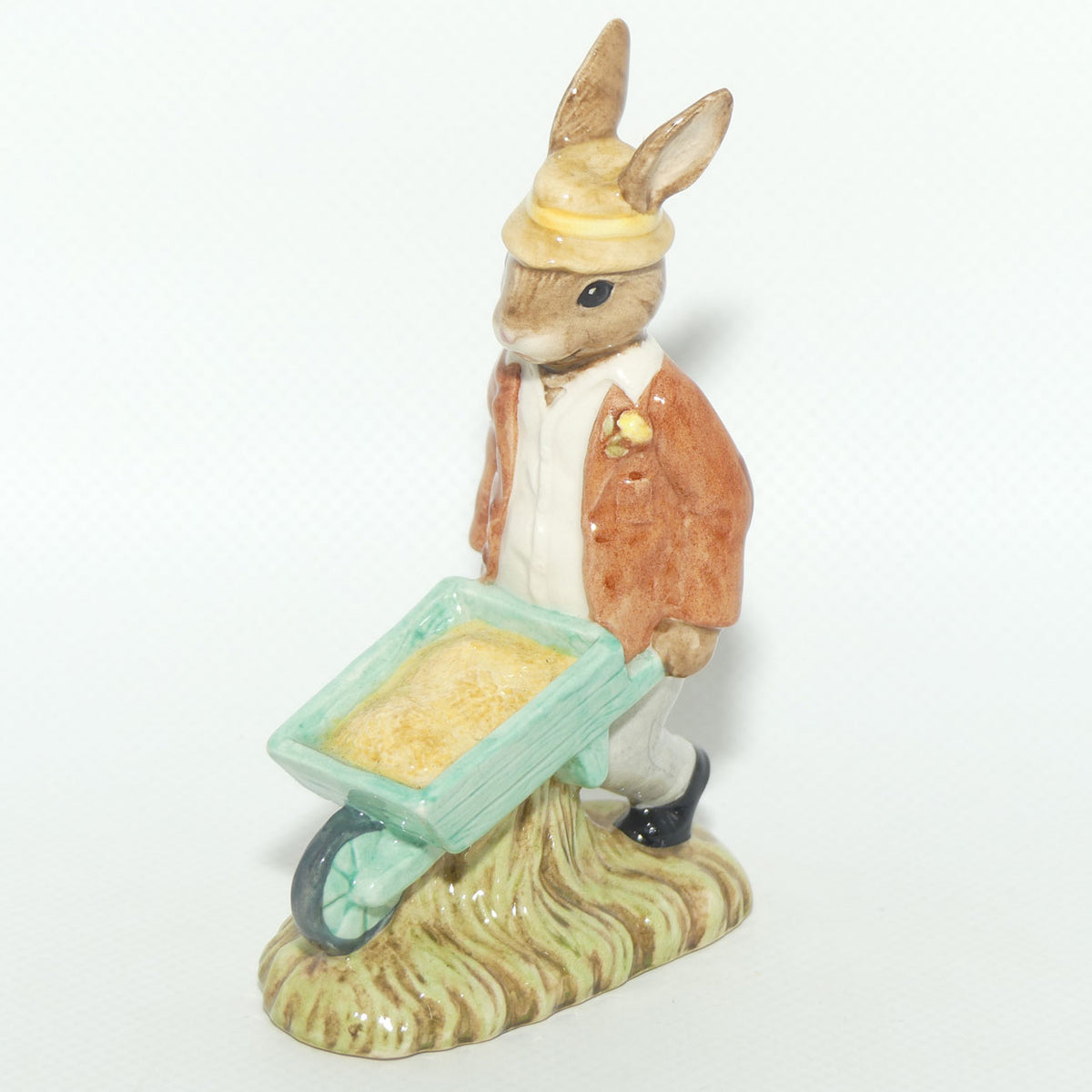 DB156 Royal Doulton Bunnykins Gardener | Figure only
