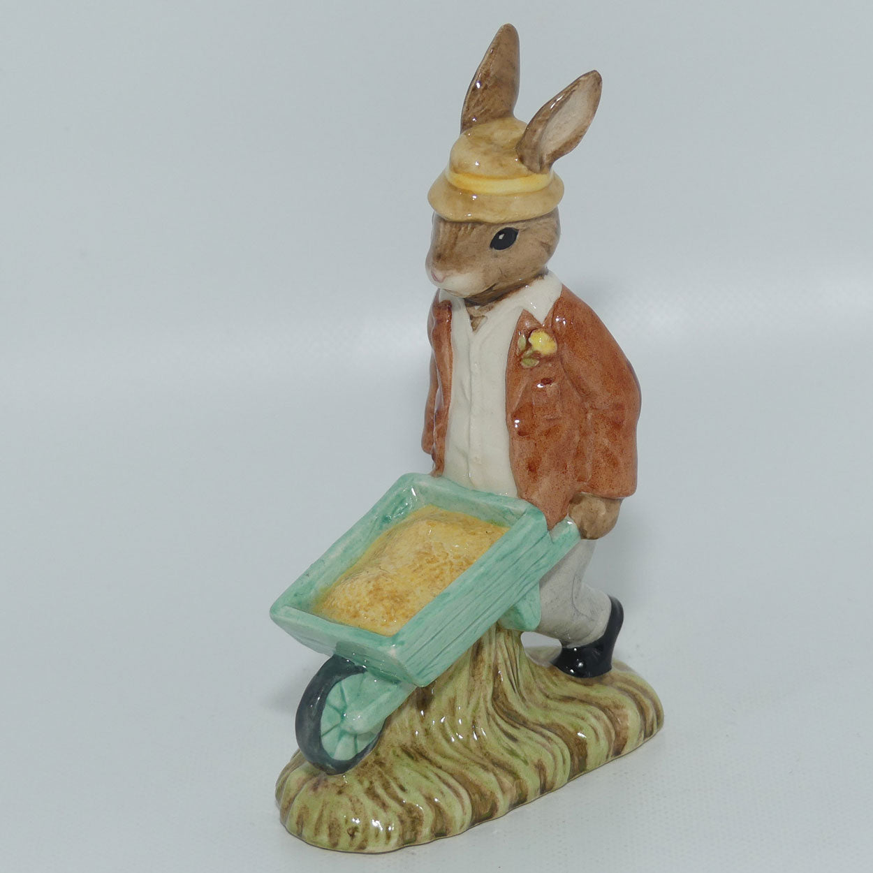 DB156 Royal Doulton Bunnykins Gardener | figure only