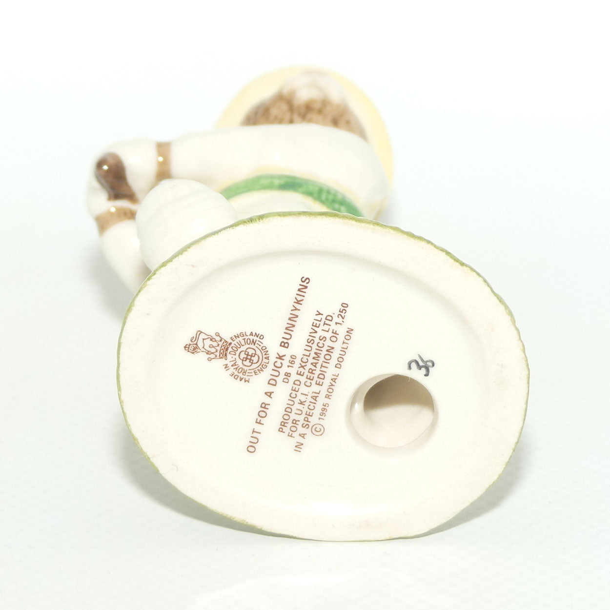 DB160 Royal Doulton Bunnykins Out for a Duck | LE538/1250 | Box + Cert