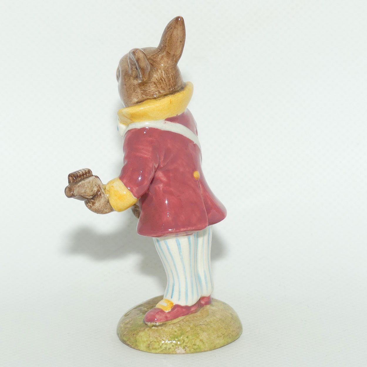 DB016 Royal Doulton Bunnykins Mr Bunnybeat Strumming BK2 | no box |