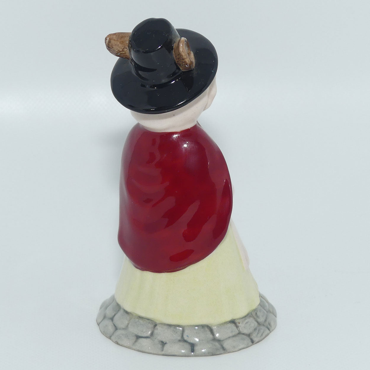 DB172 Royal Doulton Bunnykins Welsh Lady | LE 1447/2500 | figure + Cert