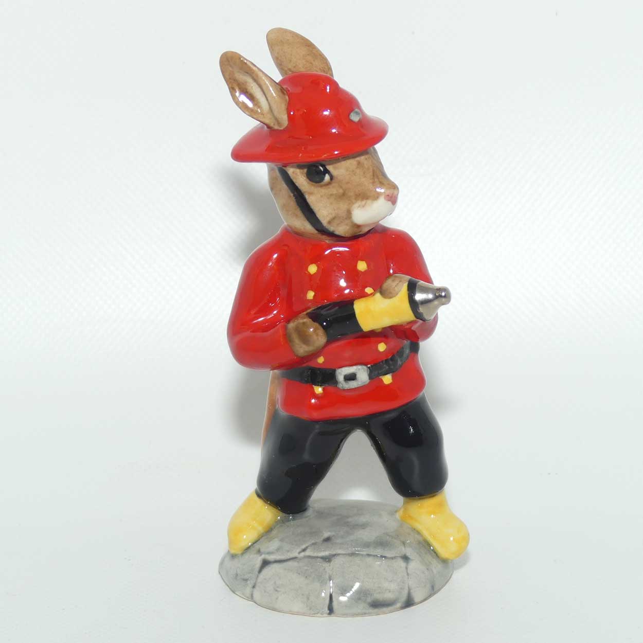 DB183 Royal Doulton Bunnykins Fireman | LE2569/3000 | boxed