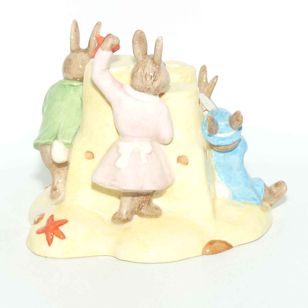 DB228 Royal Doulton Bunnykins Sandcastle Money Box