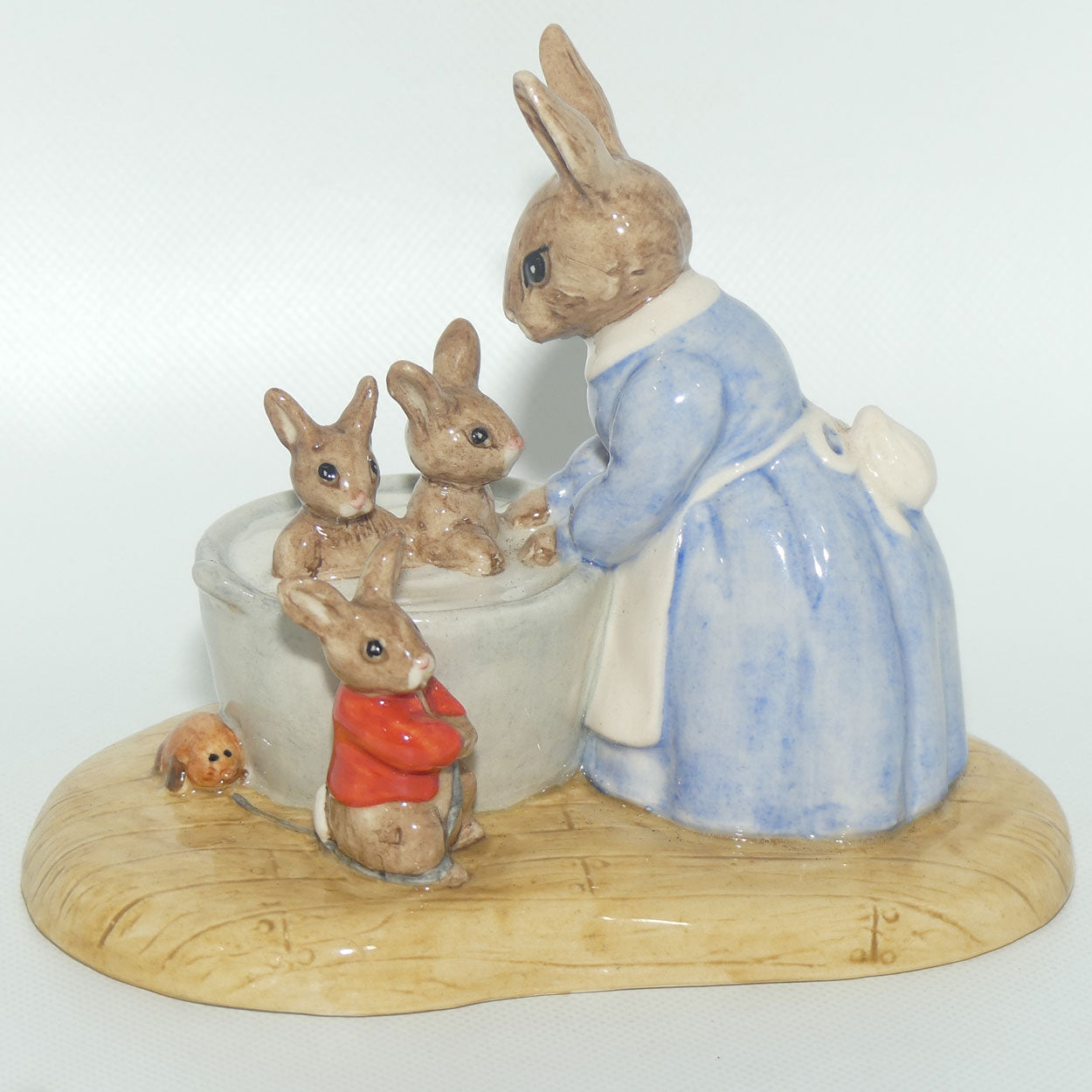 DB241 Royal Doulton Bunnykins Bath Night Tableau | LE 2883/5000 | no box