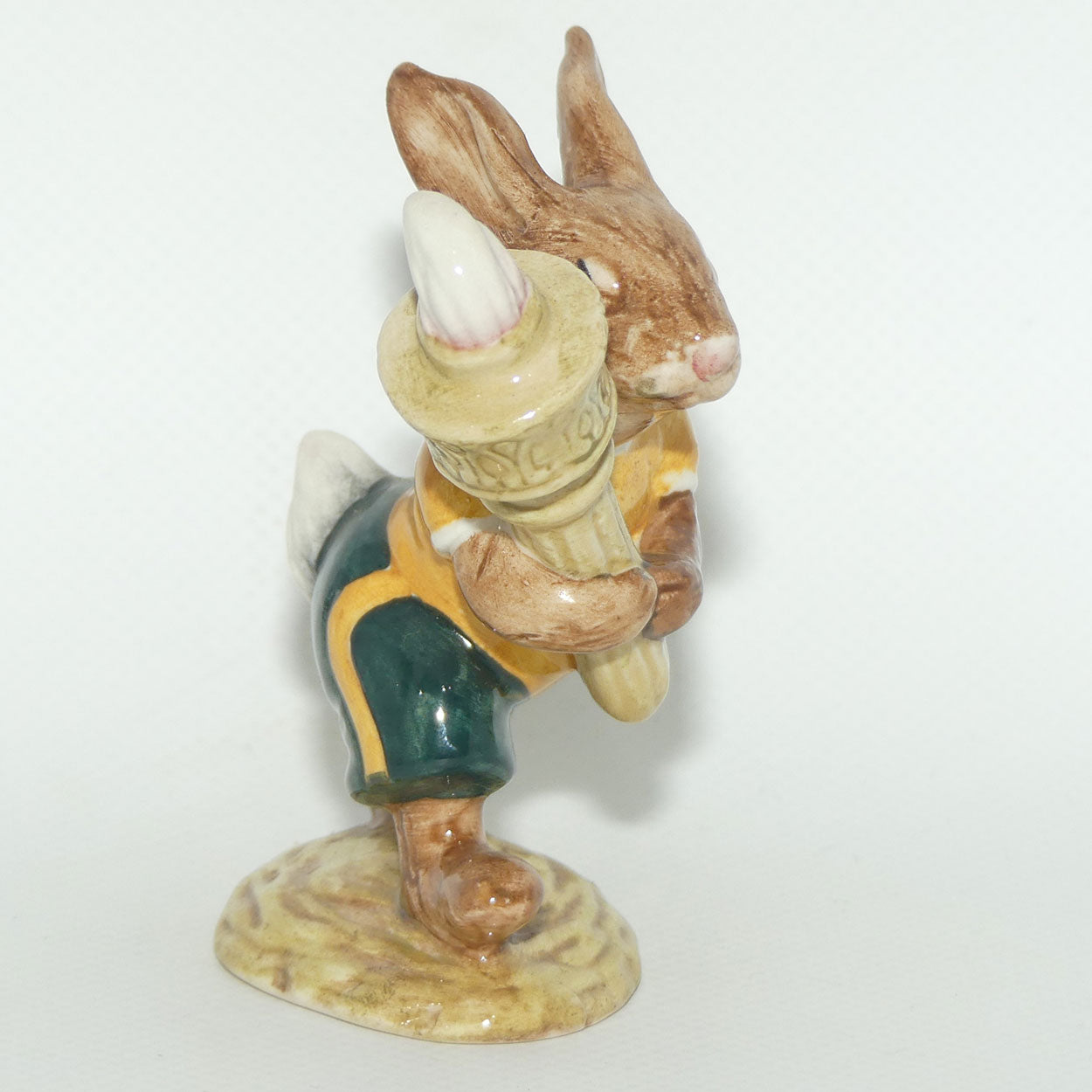 DB028B Royal Doulton Bunnykins Olympic | Green & Gold BK3 | no box |