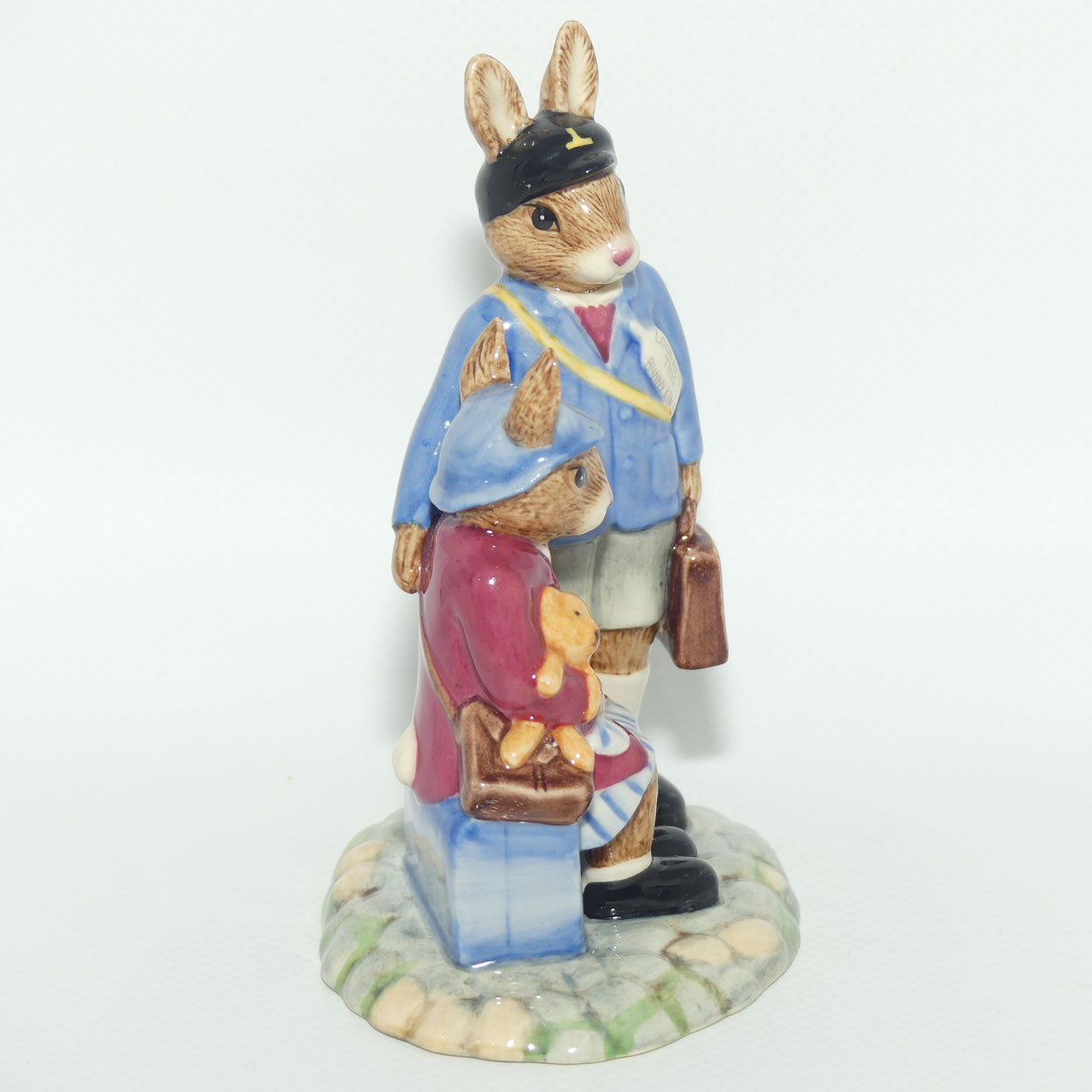 DB373 Royal Doulton Bunnykins World War II | Evacuees