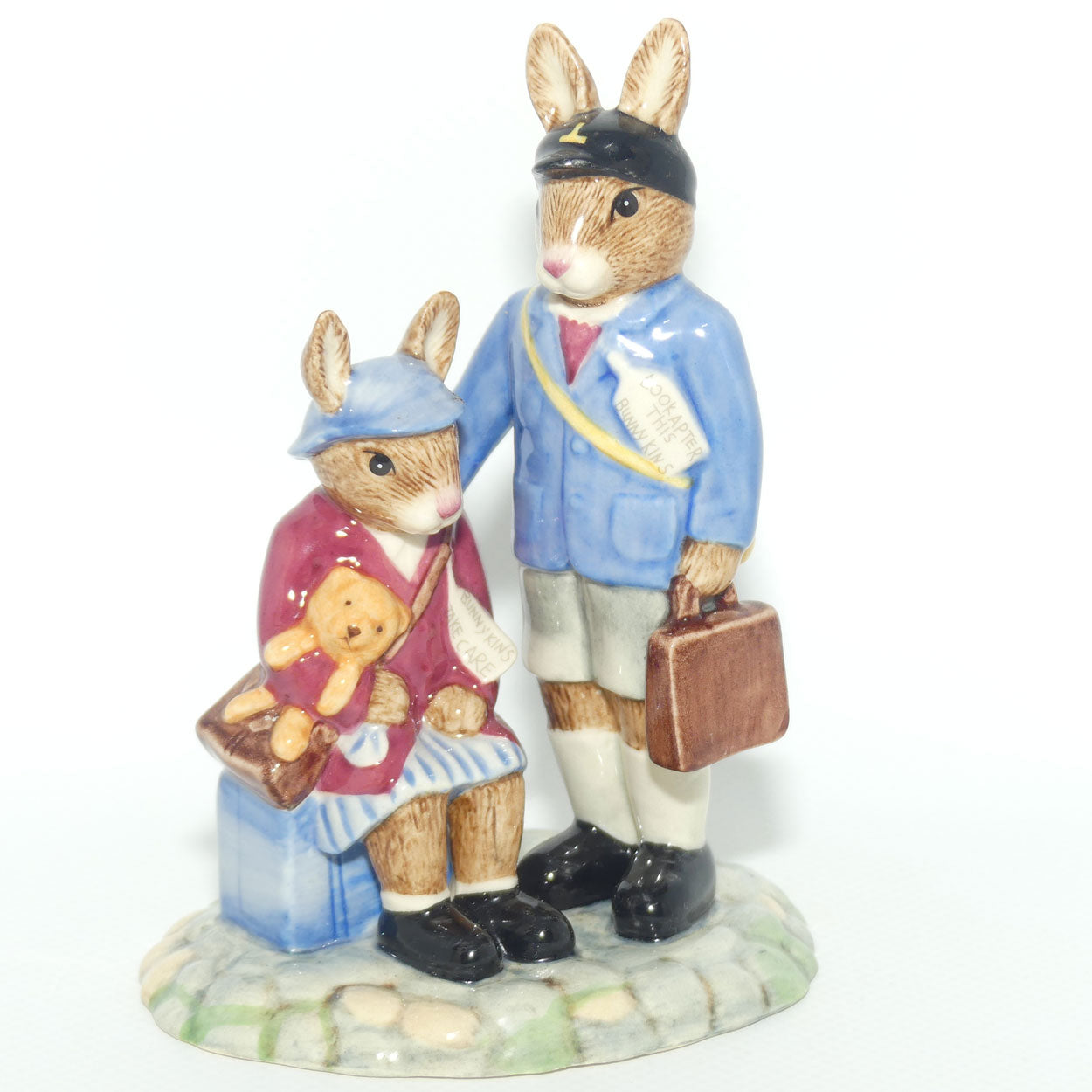 DB373 Royal Doulton Bunnykins World War II | Evacuees