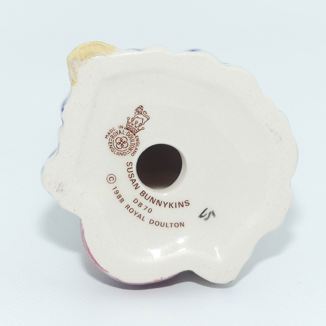 DB70 Royal Doulton Bunnykins Susan