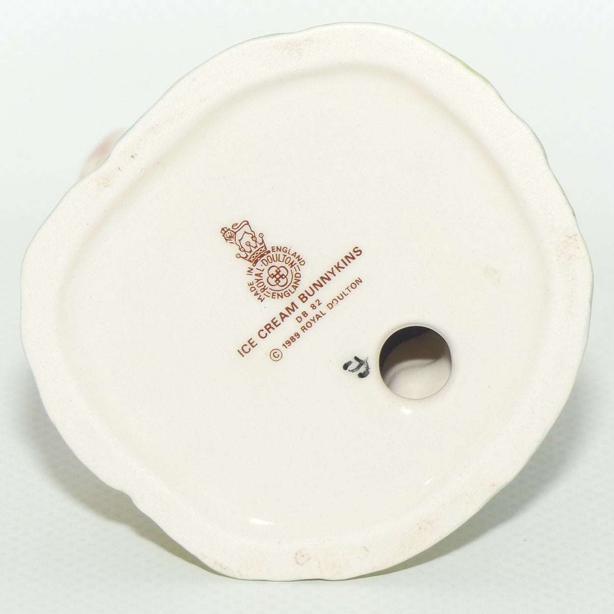 DB082 Royal Doulton Bunnykins Ice Cream | boxed