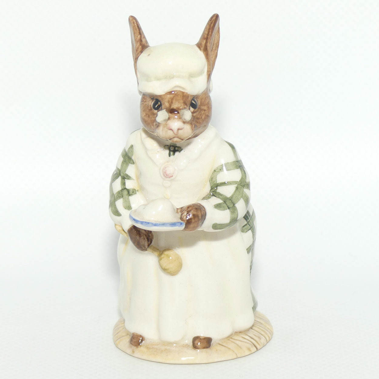 DB085 Royal Doulton Bunnykins Cook