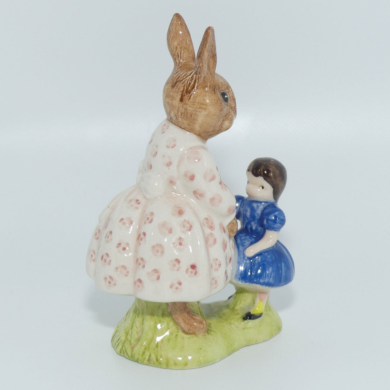 DB8 Royal Doulton Bunnykins Dollie Bunnykins Playtime | no box