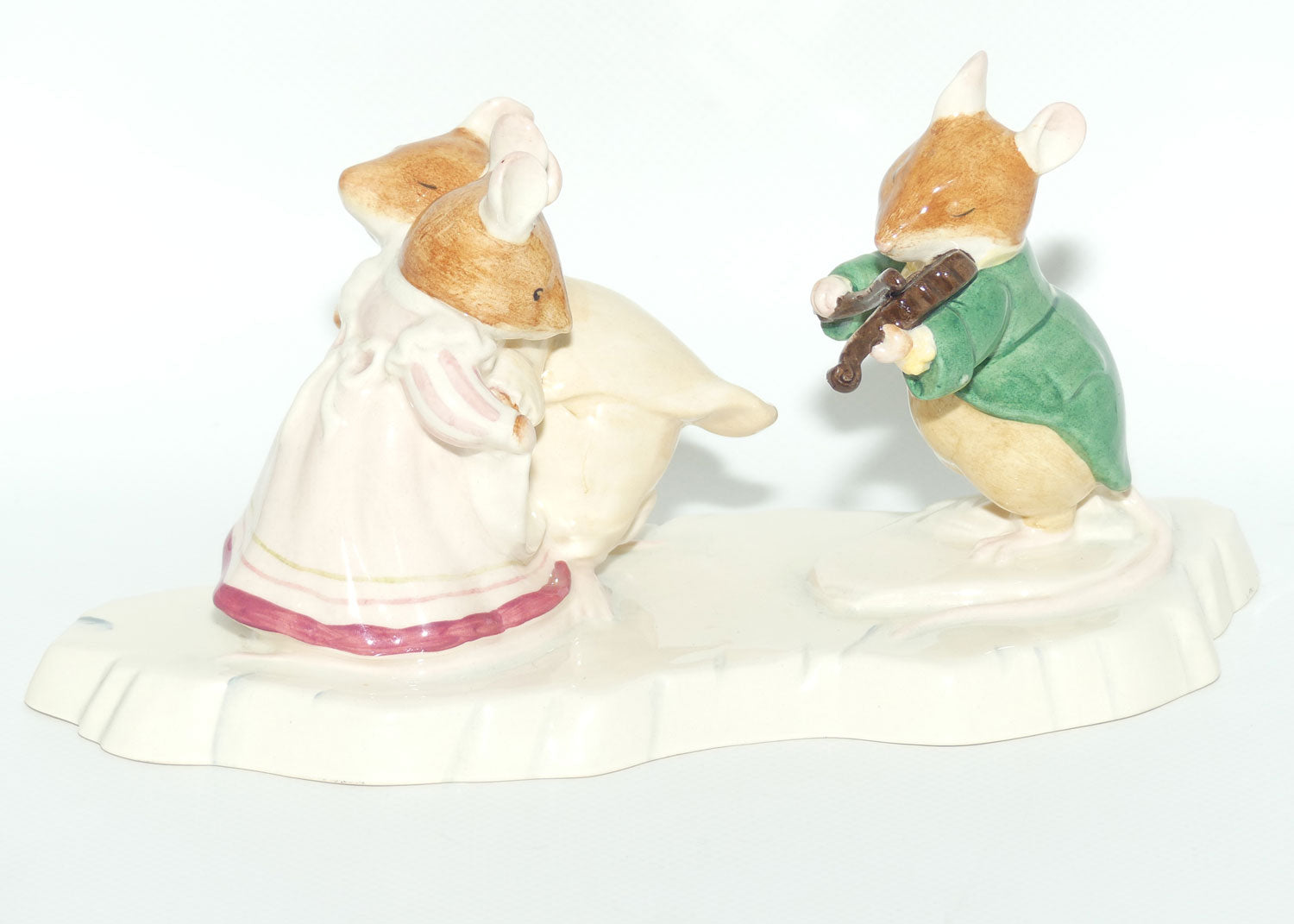 DBH30 Royal Doulton Brambly Hedge tableau figure | The Ice Ball | LE2551//3000 | signed + cert + box