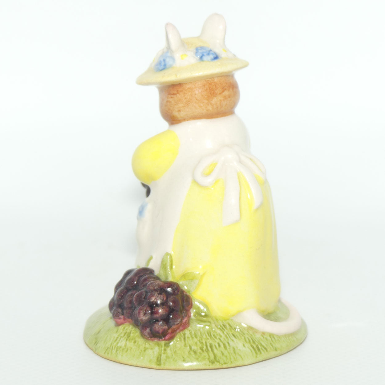 DBH33 Royal Doulton Brambly Hedge figure | Primrose Picking Berries | #2 | no box