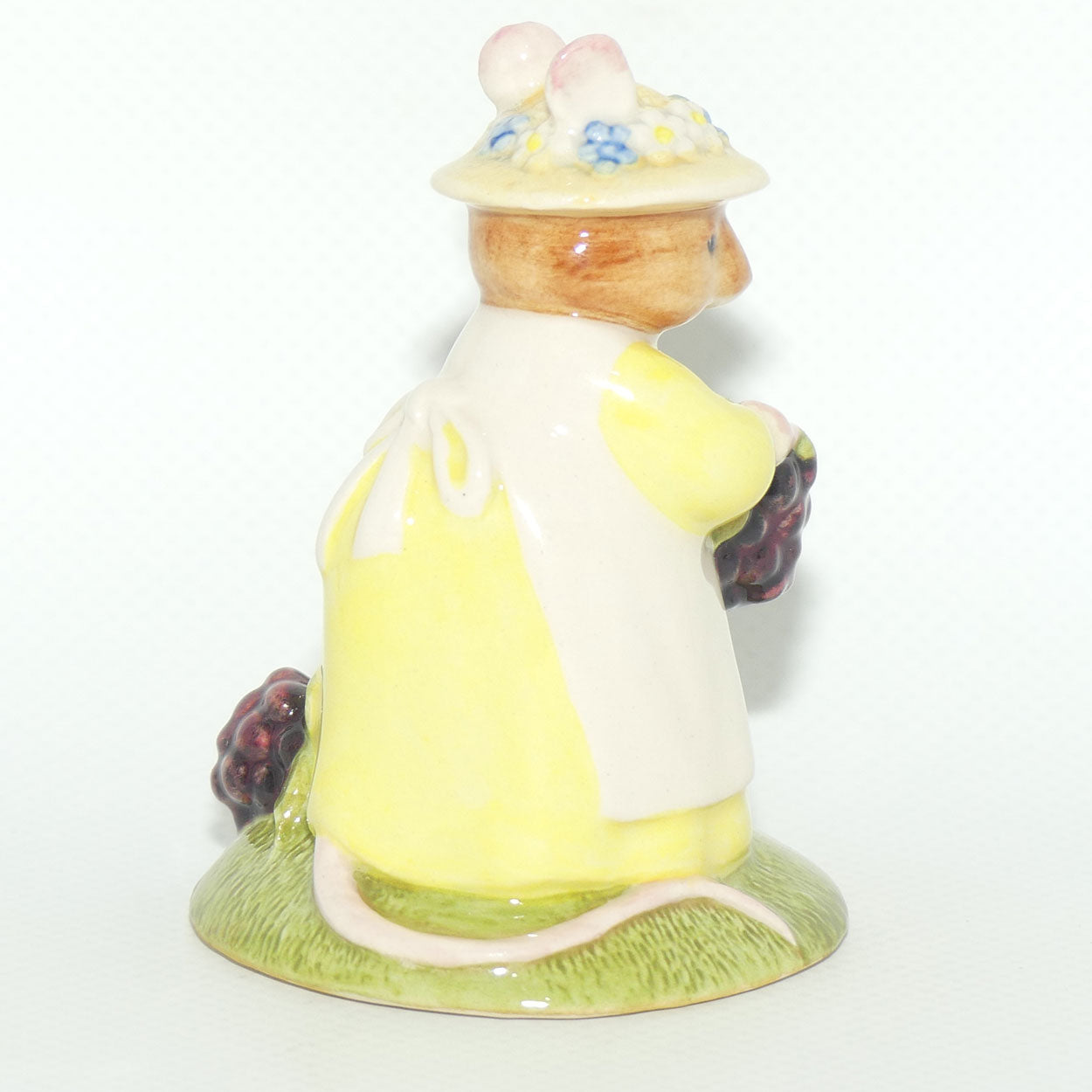 DBH33 Royal Doulton Brambly Hedge figure | Primrose Picking Berries | Boxed #1