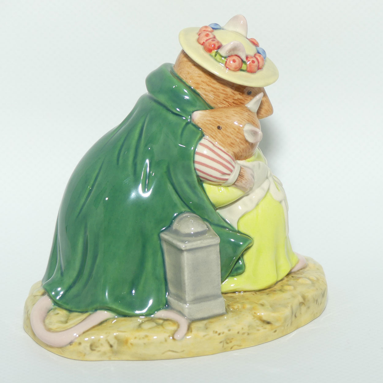 DBH63 Royal Doulton Brambly Hedge figure | You're Safe | boxed