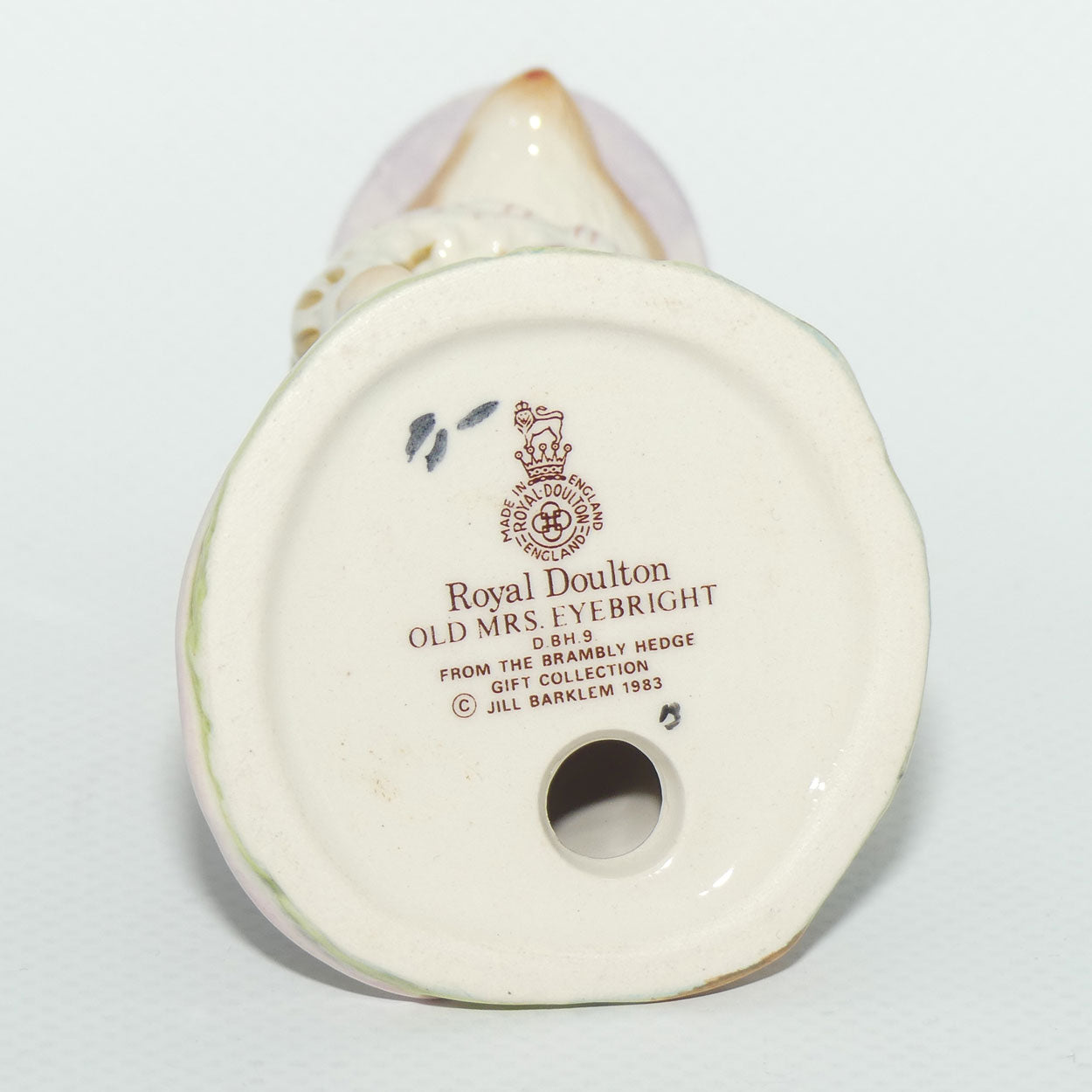 DBH9 Royal Doulton Brambly Hedge figure | Old Mrs Eyebright