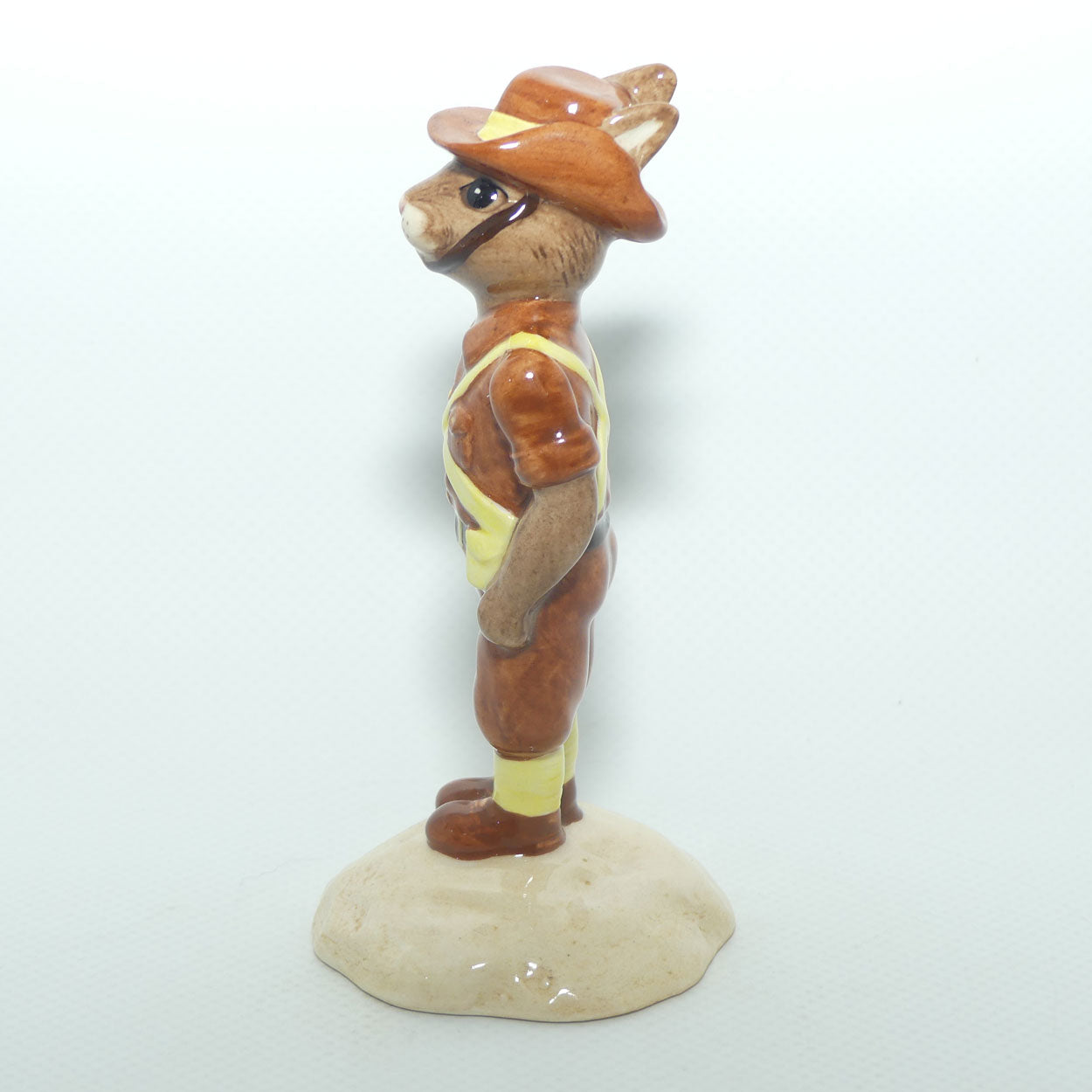 DB248 Royal Doulton Bunnykins Digger | LE2022/2500 + Cert