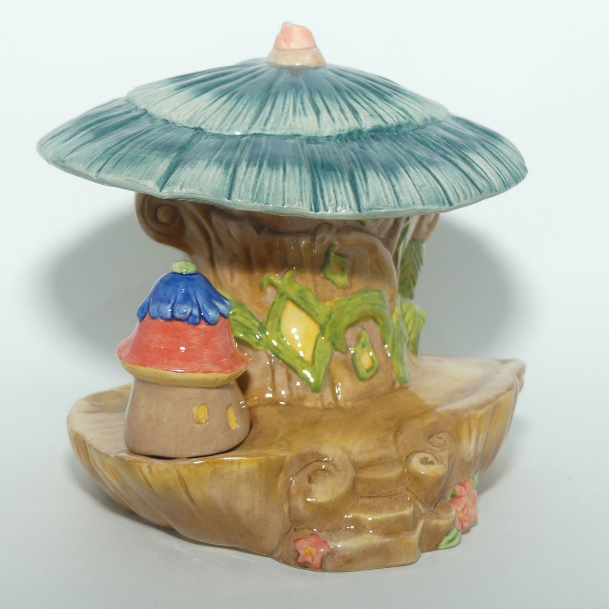 DF15 Royal Doulton Disney | Fairies series | Teakettle Cottage lidded box