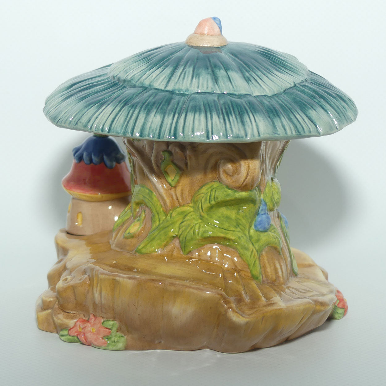 DF15 Royal Doulton Disney | Fairies series | Teakettle Cottage lidded box