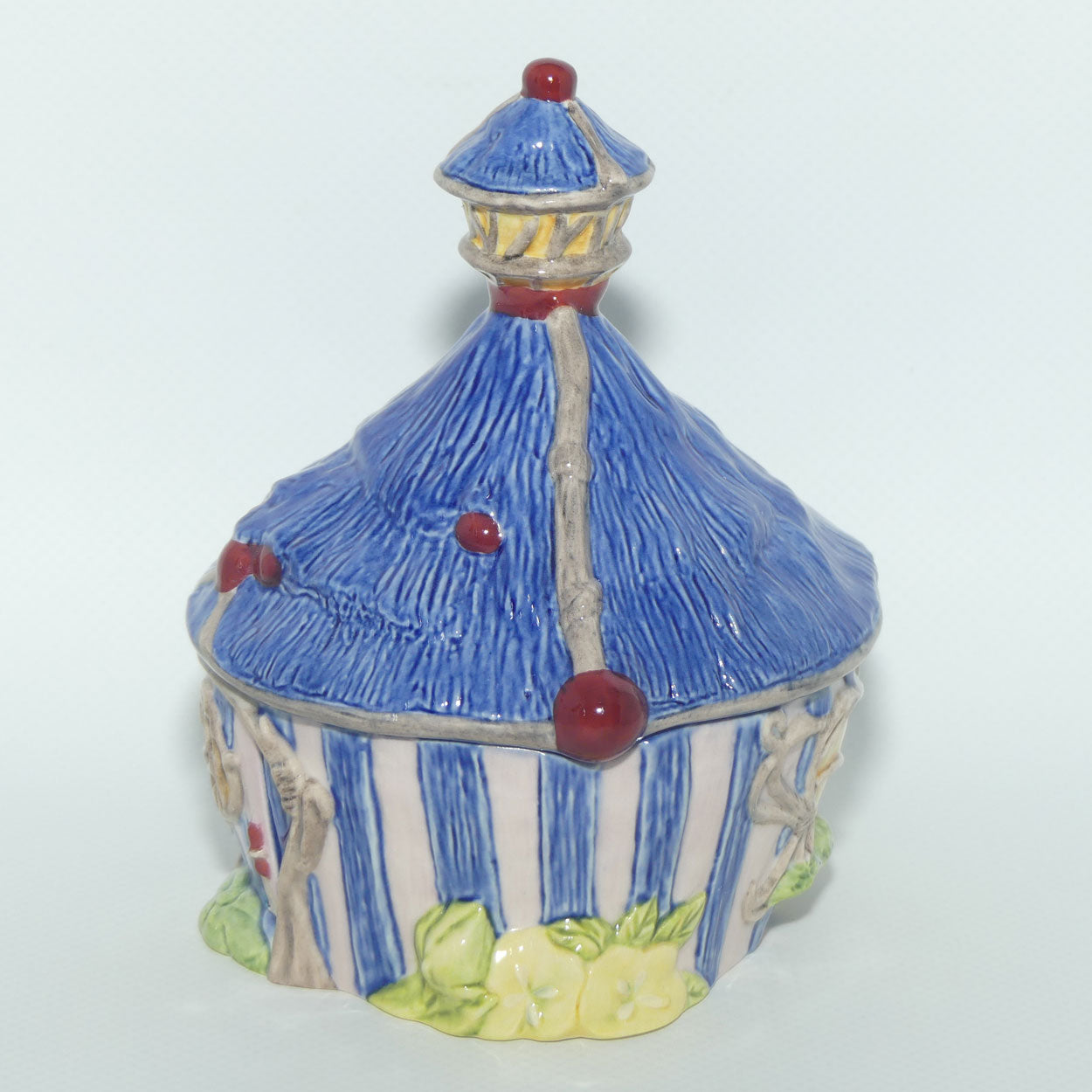 DF19 Royal Doulton Disney | Fairies series | Colourful Cottage trinket box