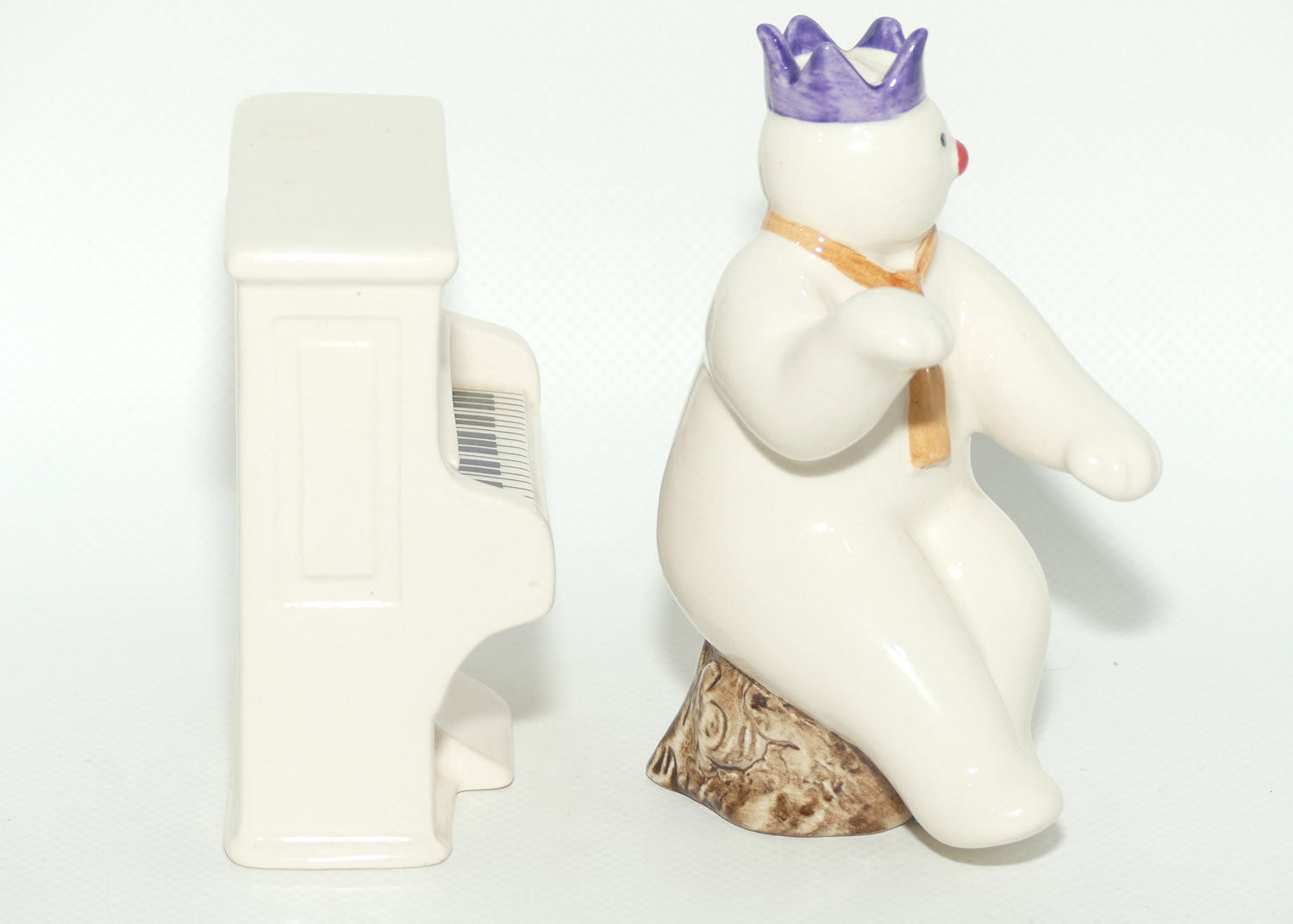 DS12 Royal Doulton Snowman Snowman Pianist and DS13 Piano