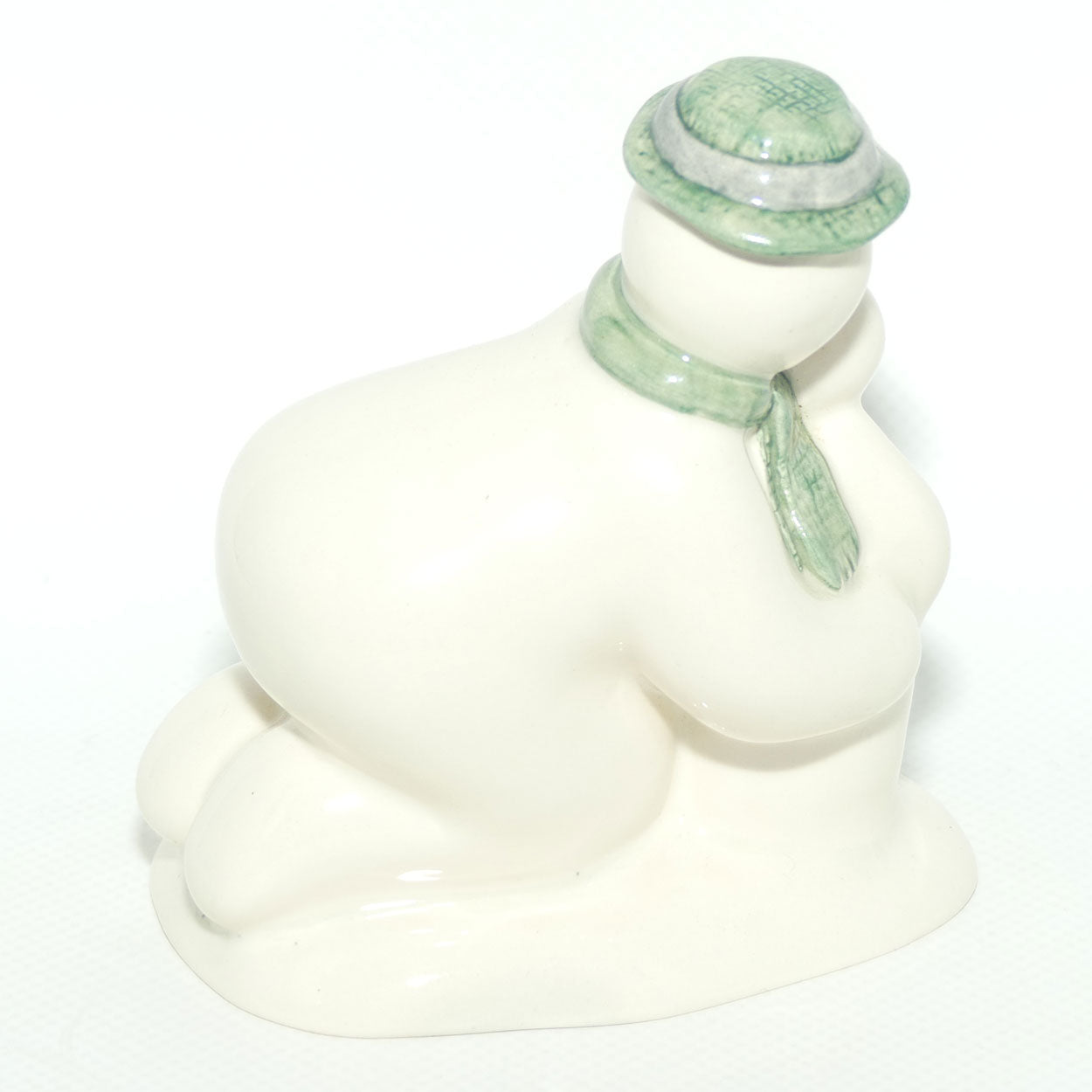 DS23 Royal Doulton Snowman figure Building the Snowman