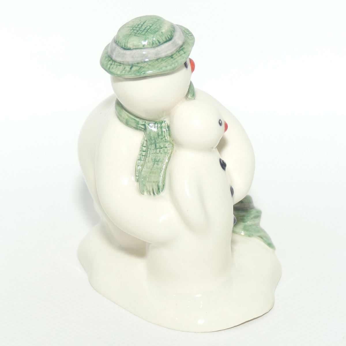 DS23 Royal Doulton Snowman figure Building the Snowman