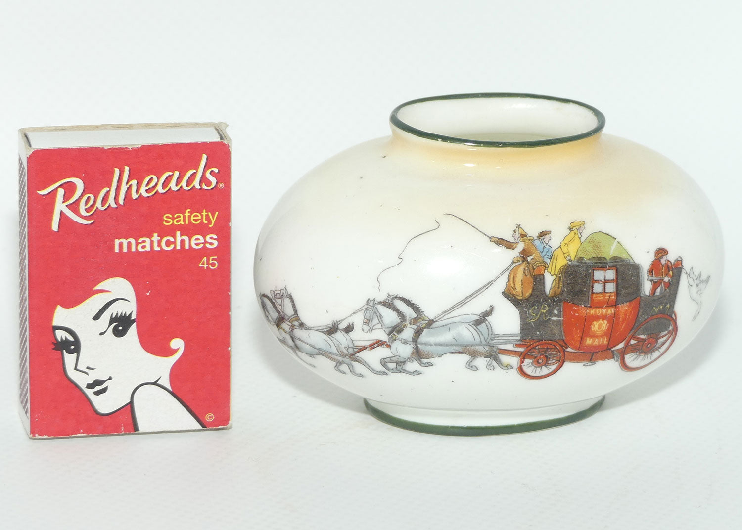 Royal Doulton Coaching Days | White Ground miniature egg shaped vase E3804