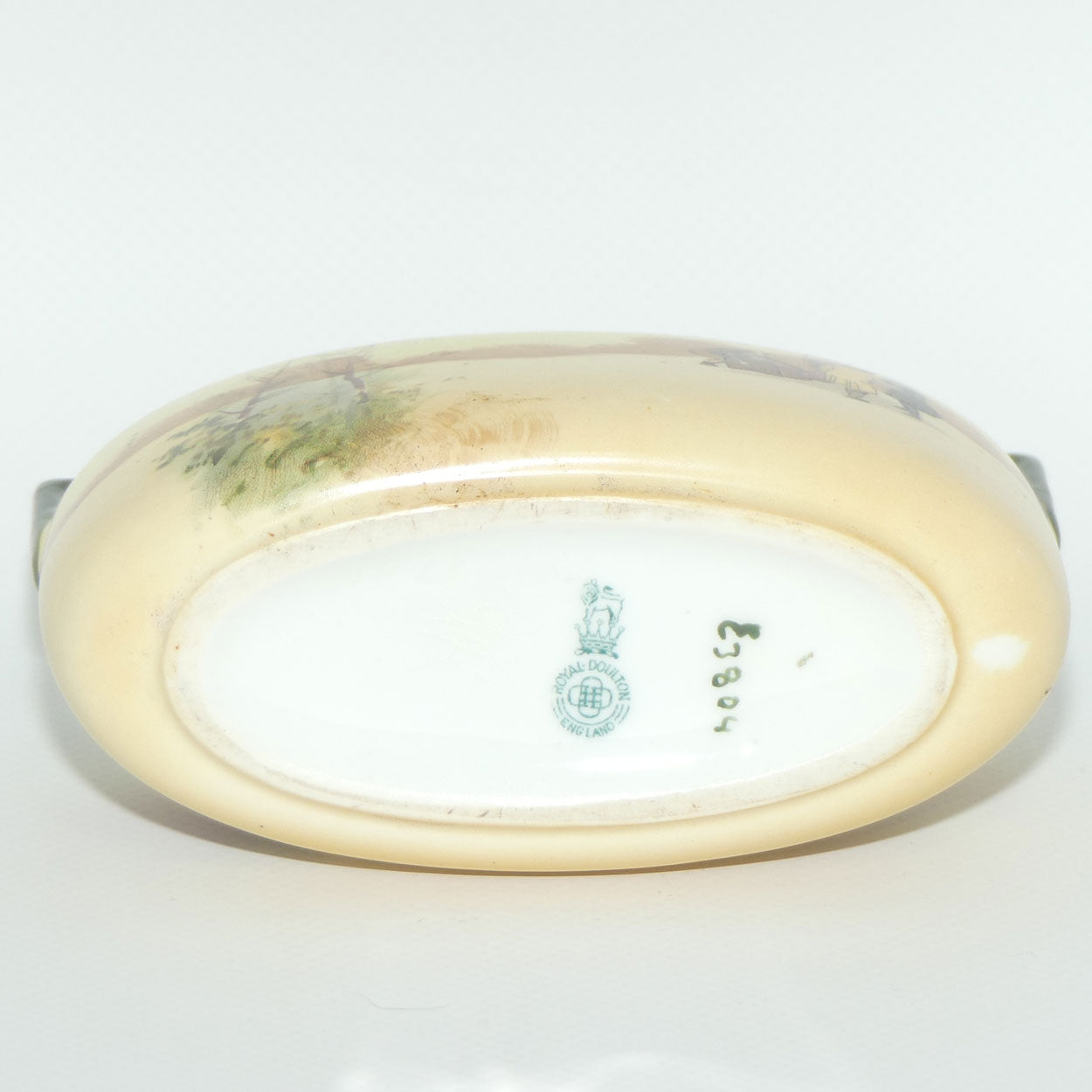 Royal Doulton Coaching Days small twin handle vase | E3804