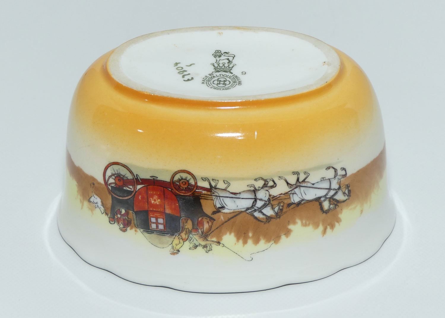 Royal Doulton Coaching Days oval sugar bowl | E3804