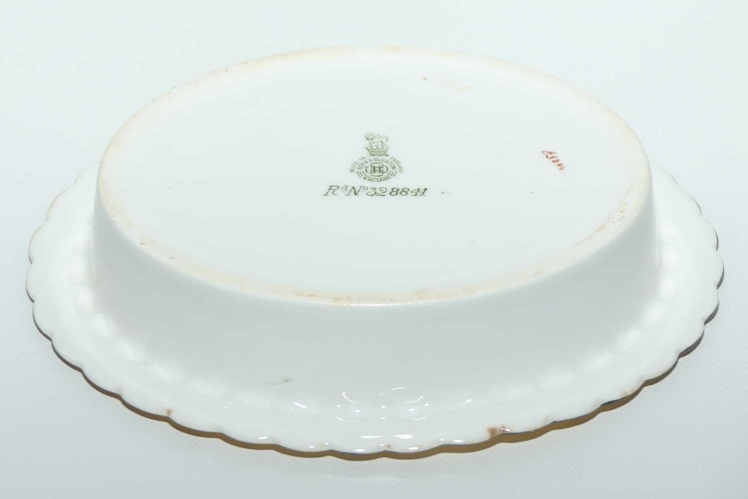 Royal Doulton Coaching Days oval dish E3804 | Man Opening gate for Coach