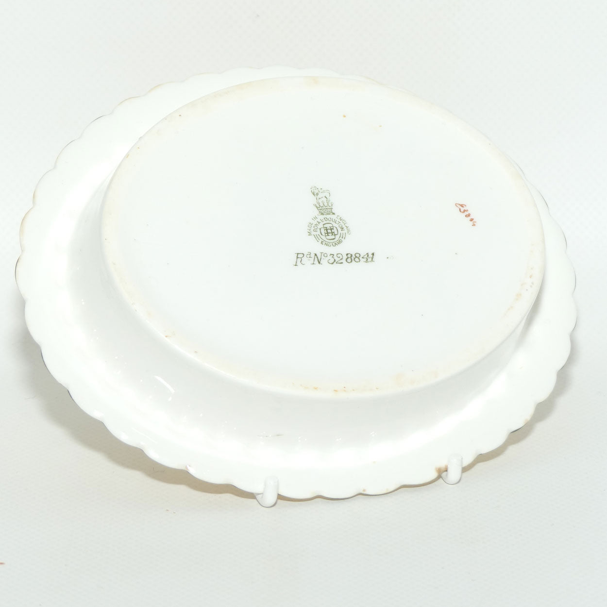 Royal Doulton Coaching Days oval dish E3804 | Man Opening gate for Coach
