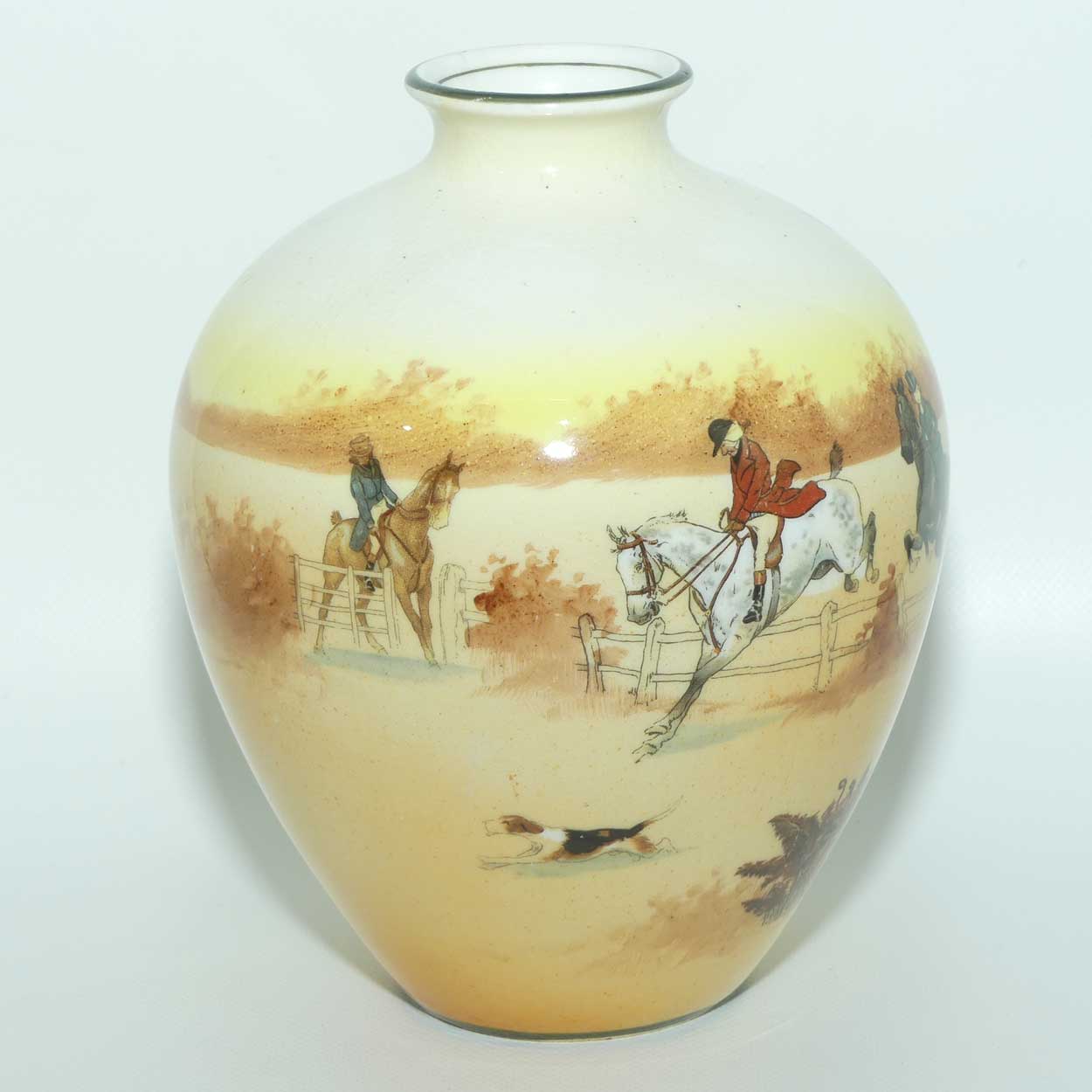 Royal Doulton Hunting | John Peel Hunting ovoid vase E3804