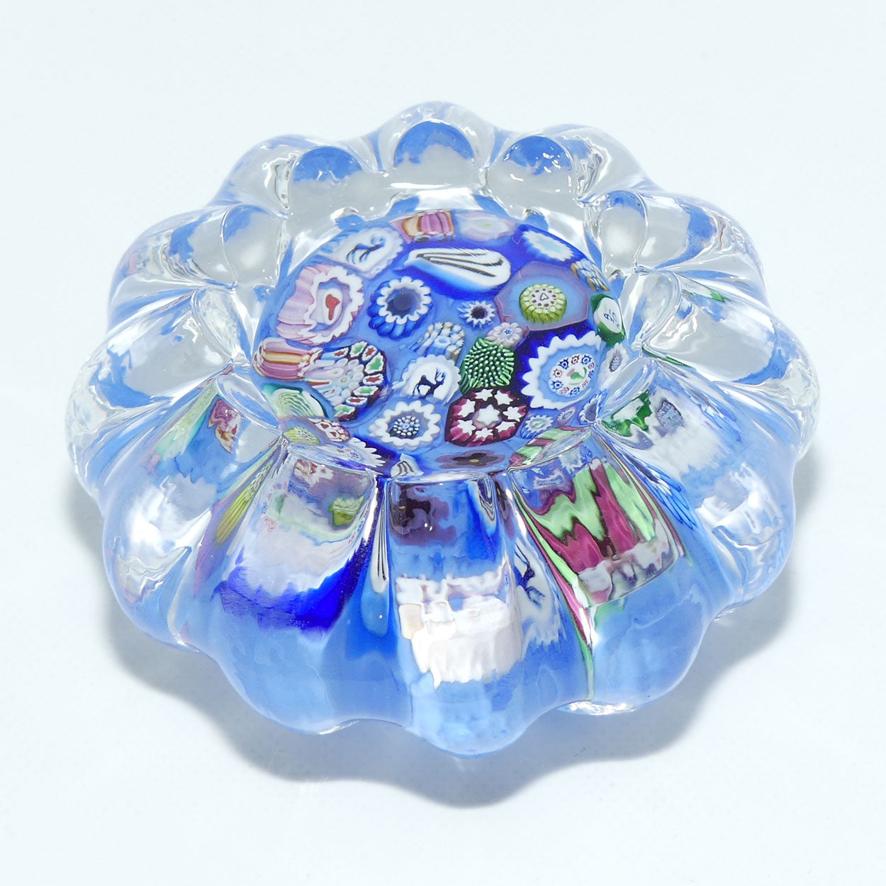 John Deacons Scotland | Daisy shape Magnum paperweight | End of Day | Blue