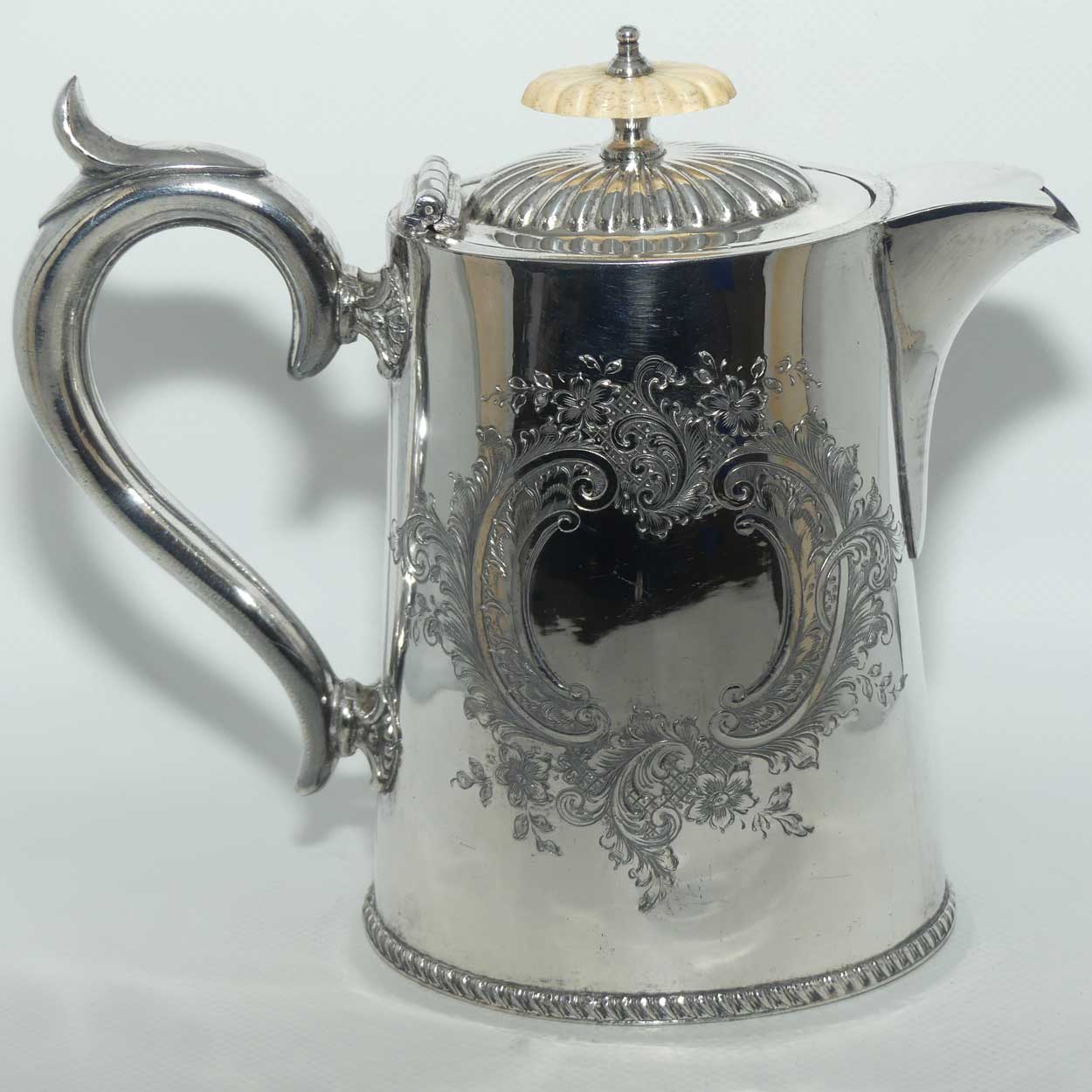 Nicely decorated EPBM hot water pot | Gadrooned Ivory Finial