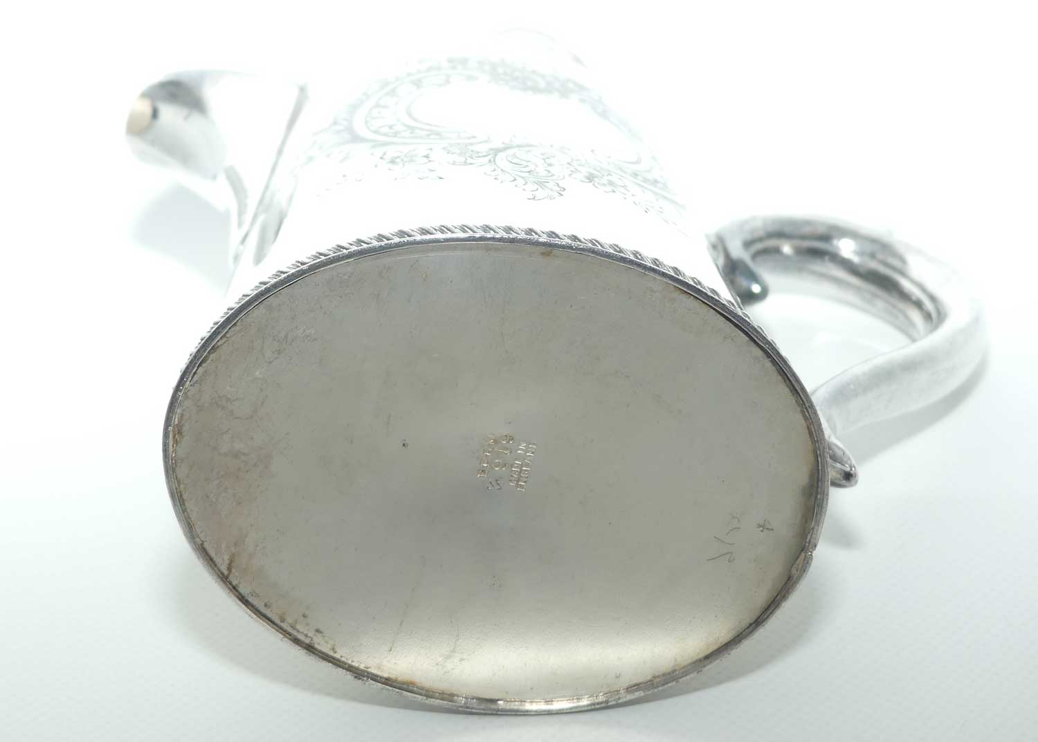 Nicely decorated EPBM hot water pot | Gadrooned Ivory Finial